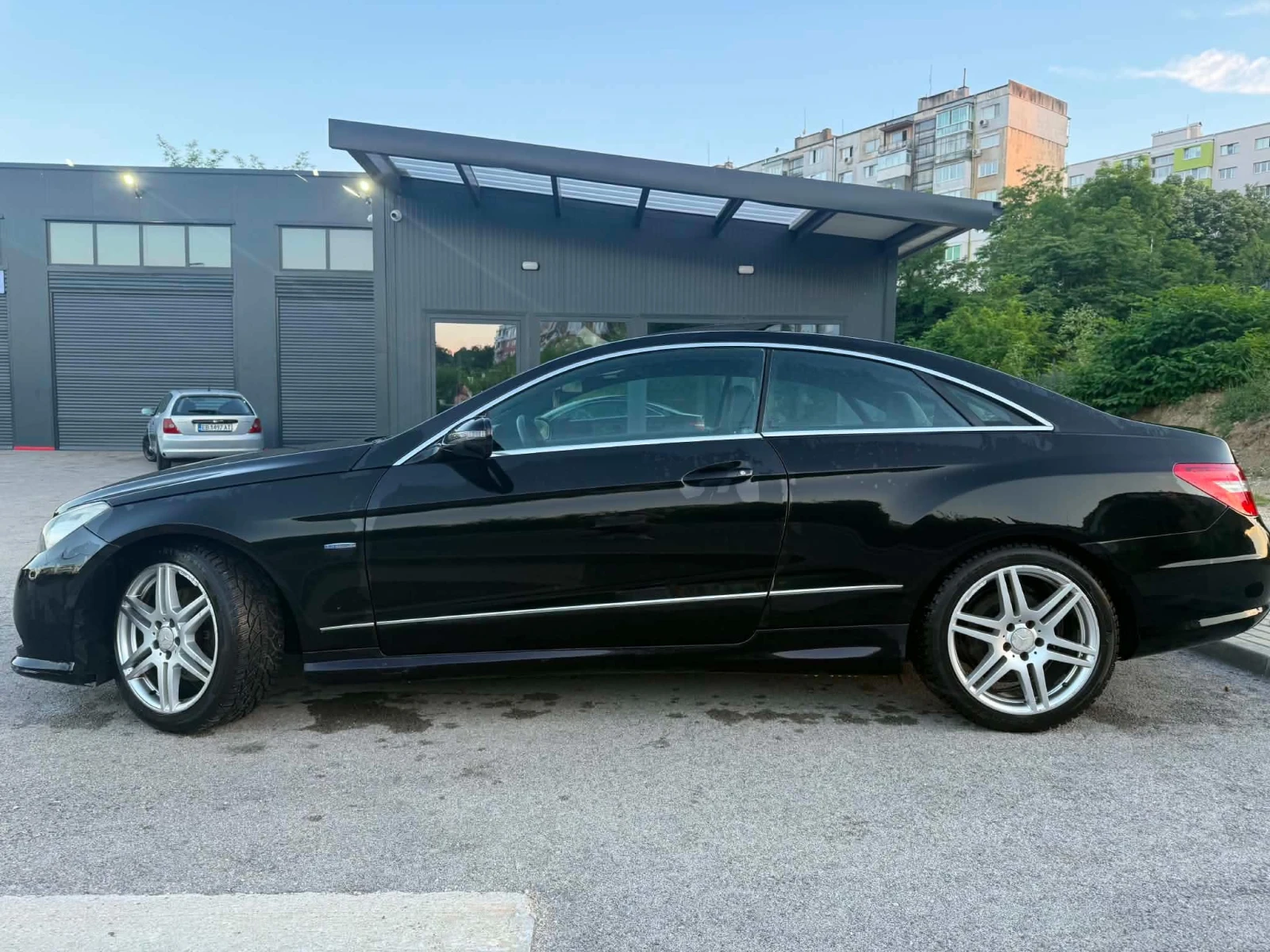 Mercedes-Benz E 250, снимка 3 - Автомобили и джипове - 54999962