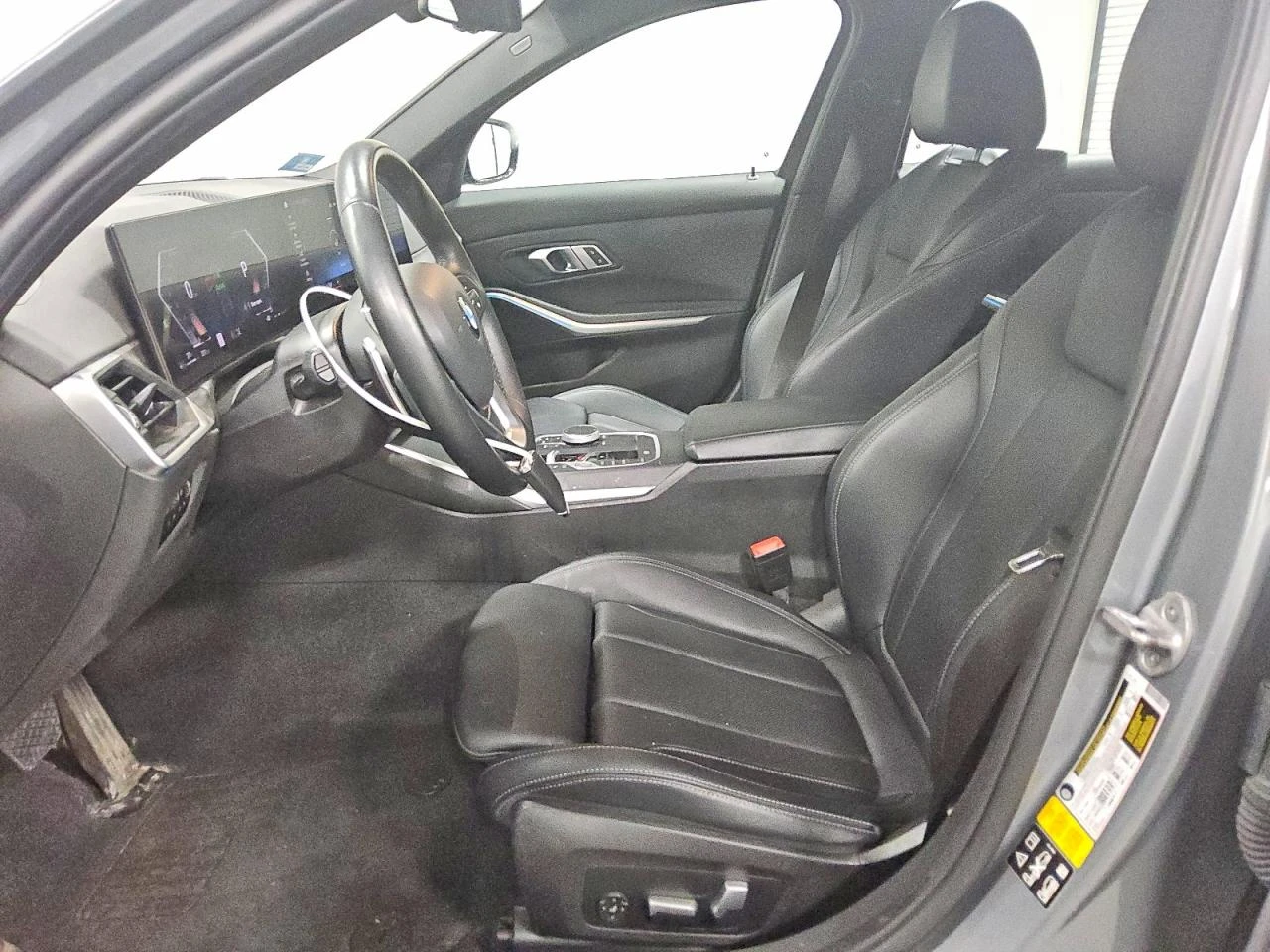 BMW 330 xi xDrive, снимка 7 - Автомобили и джипове - 55377053