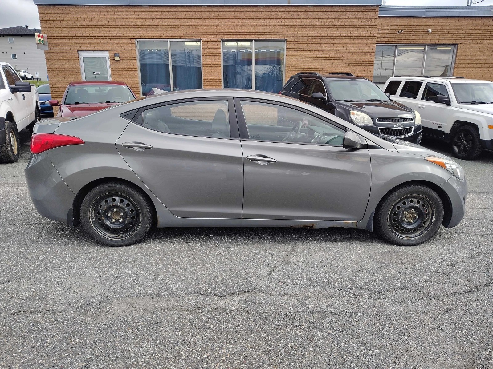 Hyundai Elantra, снимка 3 - Автомобили и джипове - 55703743
