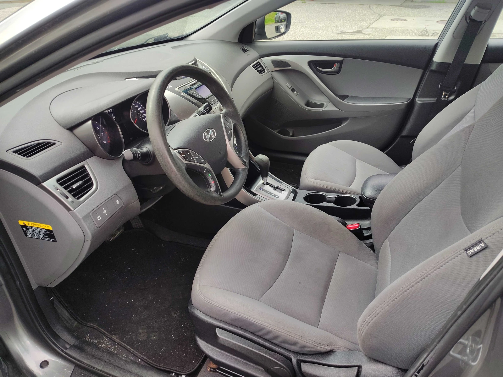 Hyundai Elantra, снимка 5 - Автомобили и джипове - 55703743
