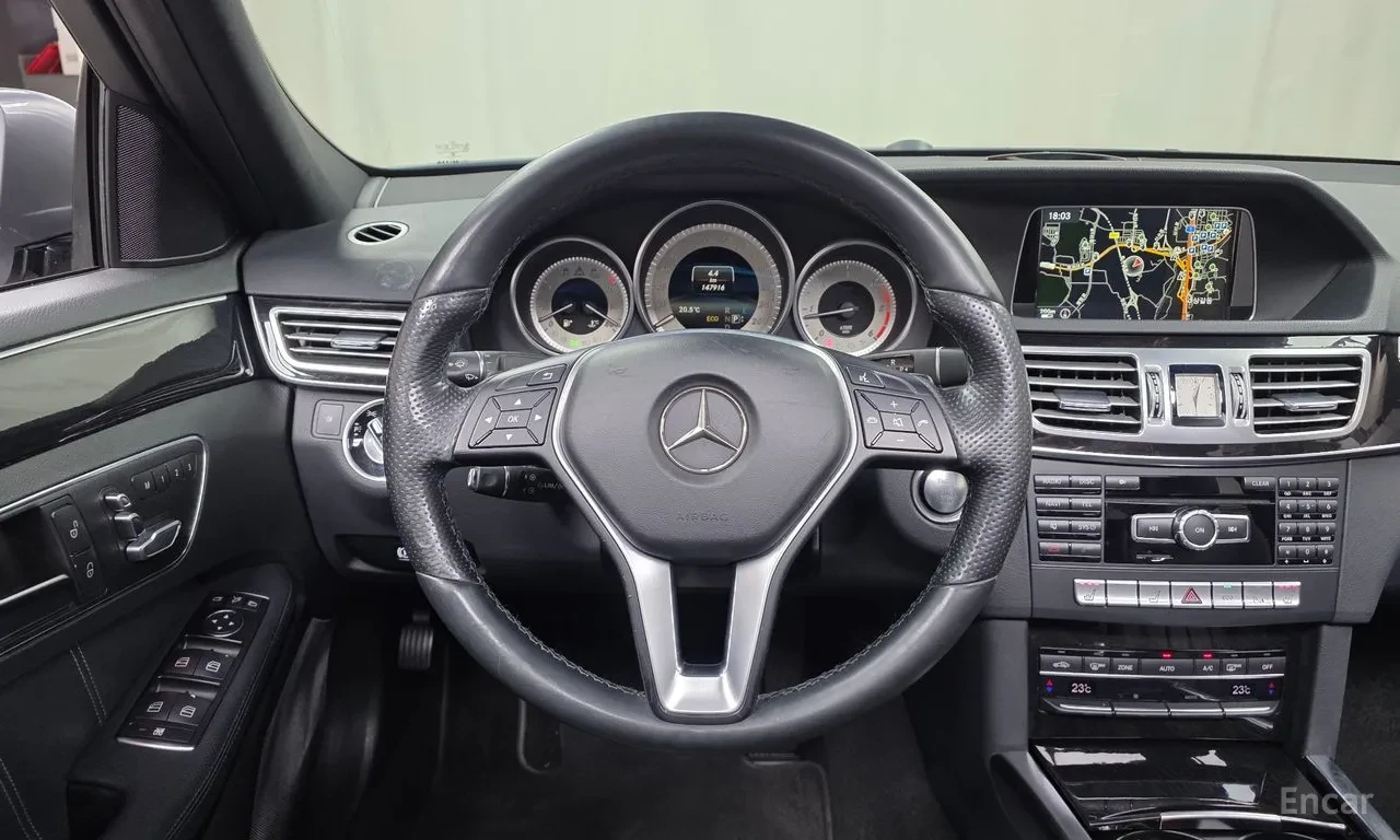 Mercedes-Benz E 250 4MATIC , снимка 10 - Автомобили и джипове - 56104961