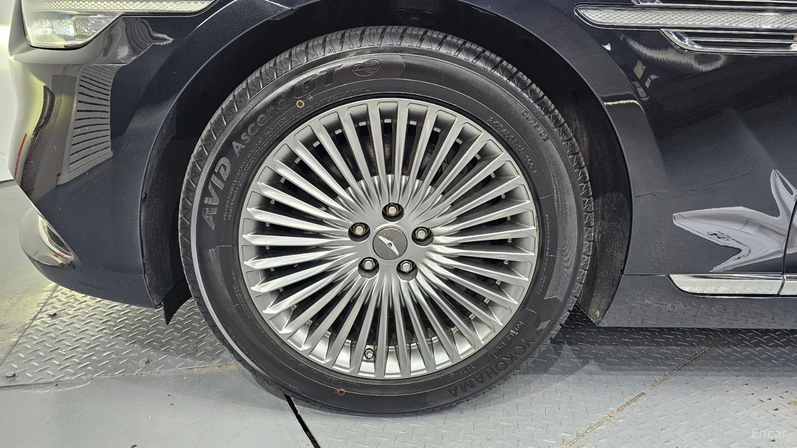 Genesis G90 Luxury, снимка 5 - Автомобили и джипове - 56166836