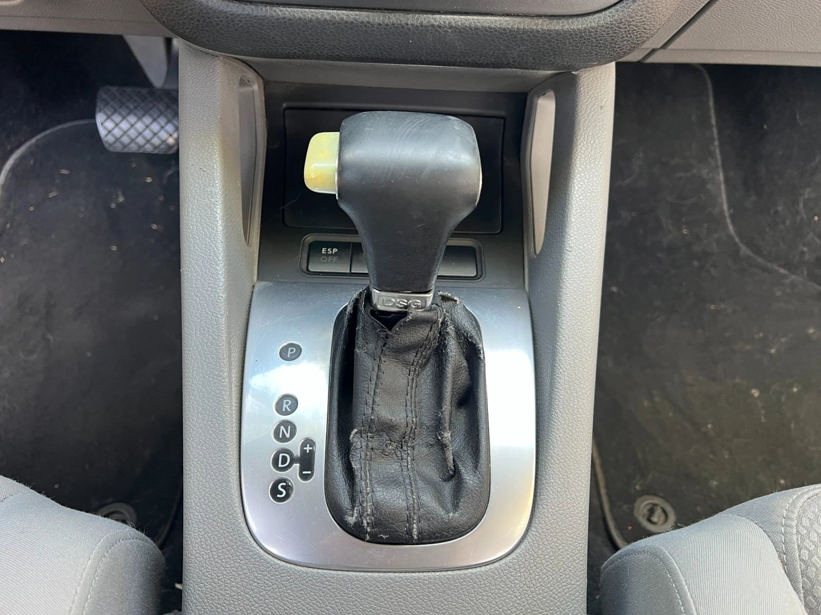 VW Golf 5, снимка 13 - Автомобили и джипове - 56261140