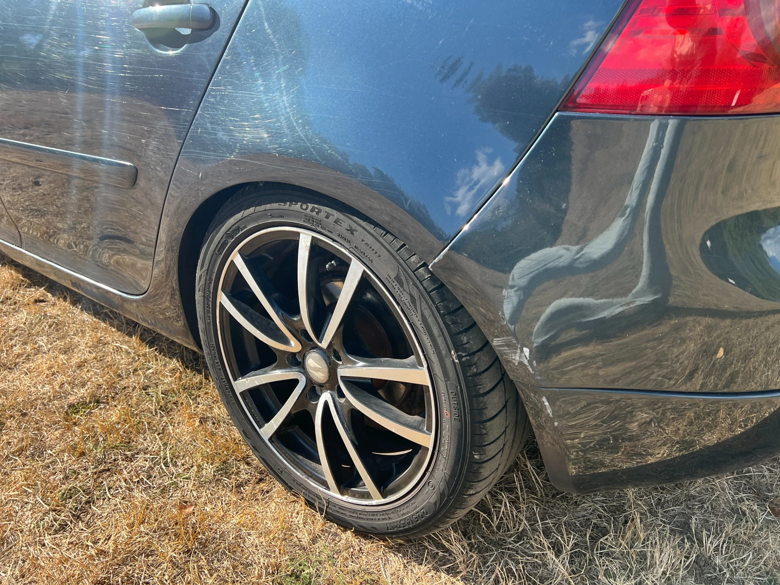 VW Golf 5, снимка 8 - Автомобили и джипове - 56261140