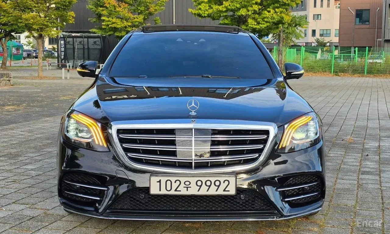 Mercedes-Benz S 560, снимка 4 - Автомобили и джипове - 56736920