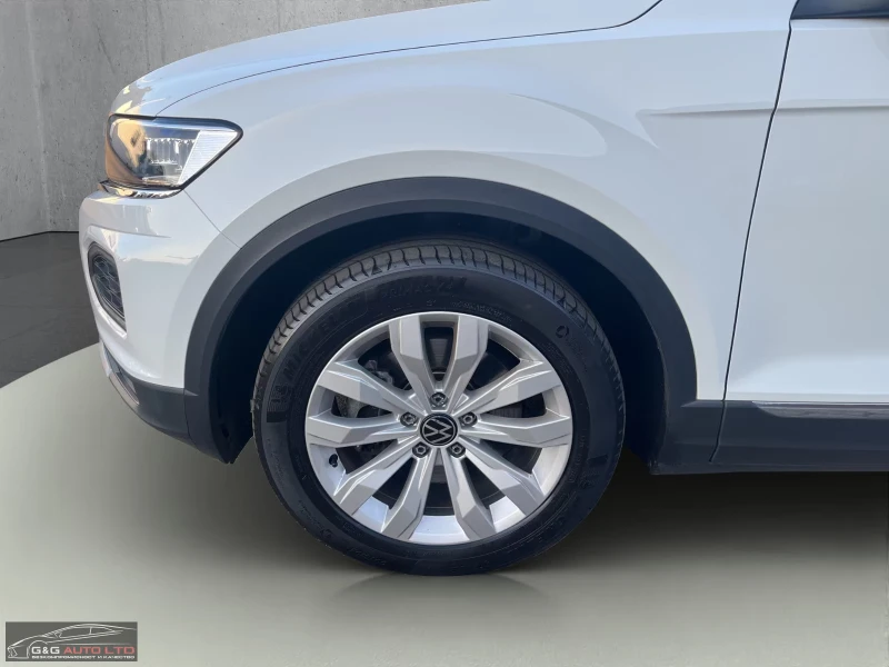 VW T-Roc SPORT/150HP/DSG/LED/NAVI/ACC/CARPLAY/189g, снимка 9 - Автомобили и джипове - 51454974