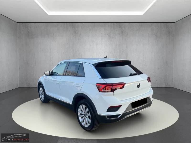 VW T-Roc SPORT/150HP/DSG/LED/NAVI/ACC/CARPLAY/189g, снимка 4 - Автомобили и джипове - 51454974