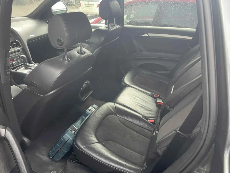 Audi Q7 3.0 Dizel 233, снимка 4 - Автомобили и джипове - 53045543