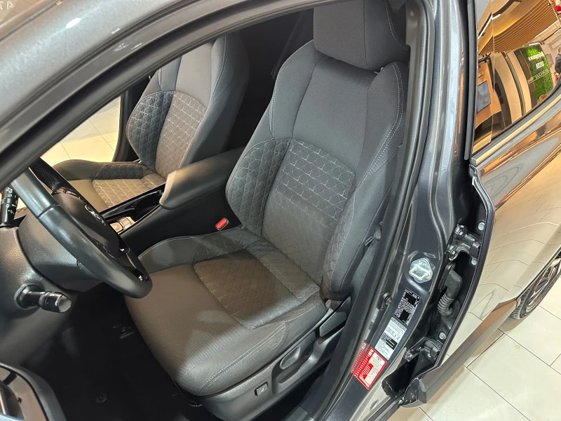 Toyota C-HR Trend, снимка 8 - Автомобили и джипове - 53099925