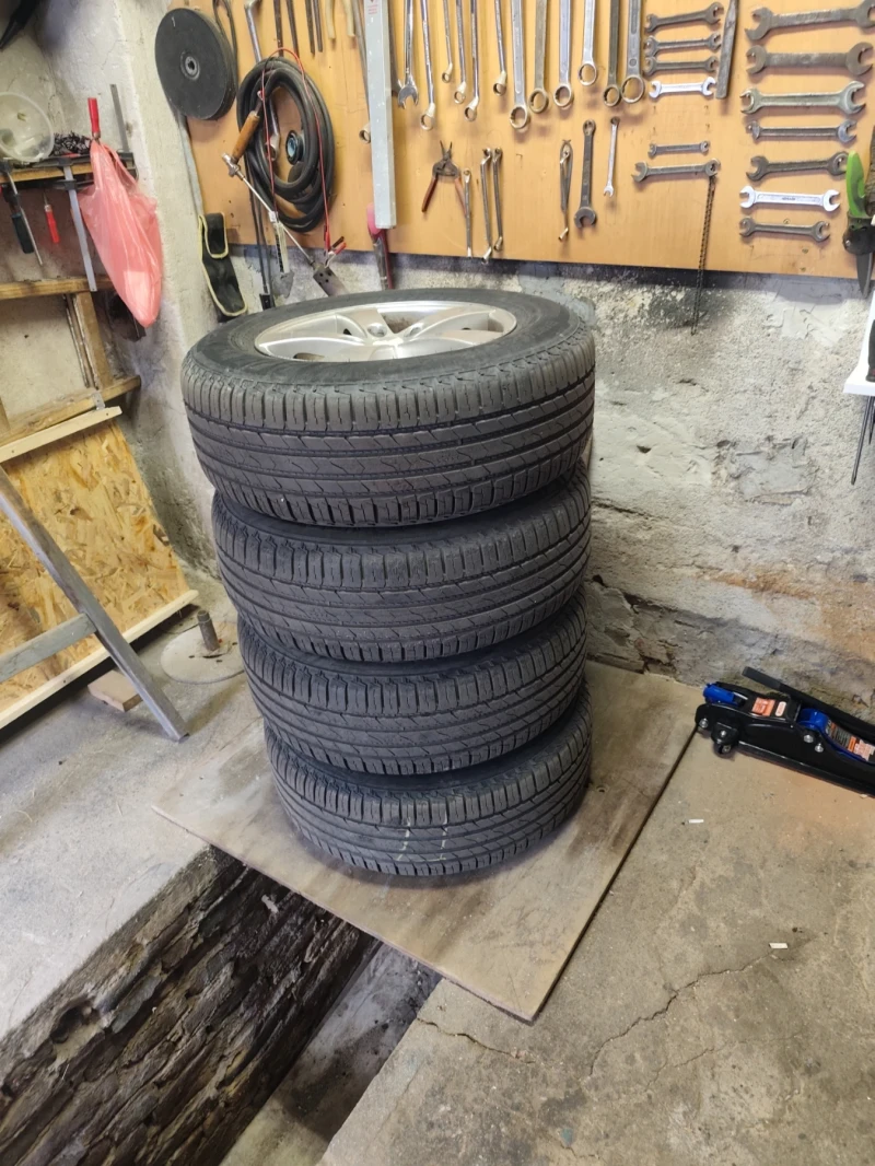 Kia Sorento, снимка 14 - Автомобили и джипове - 53569905