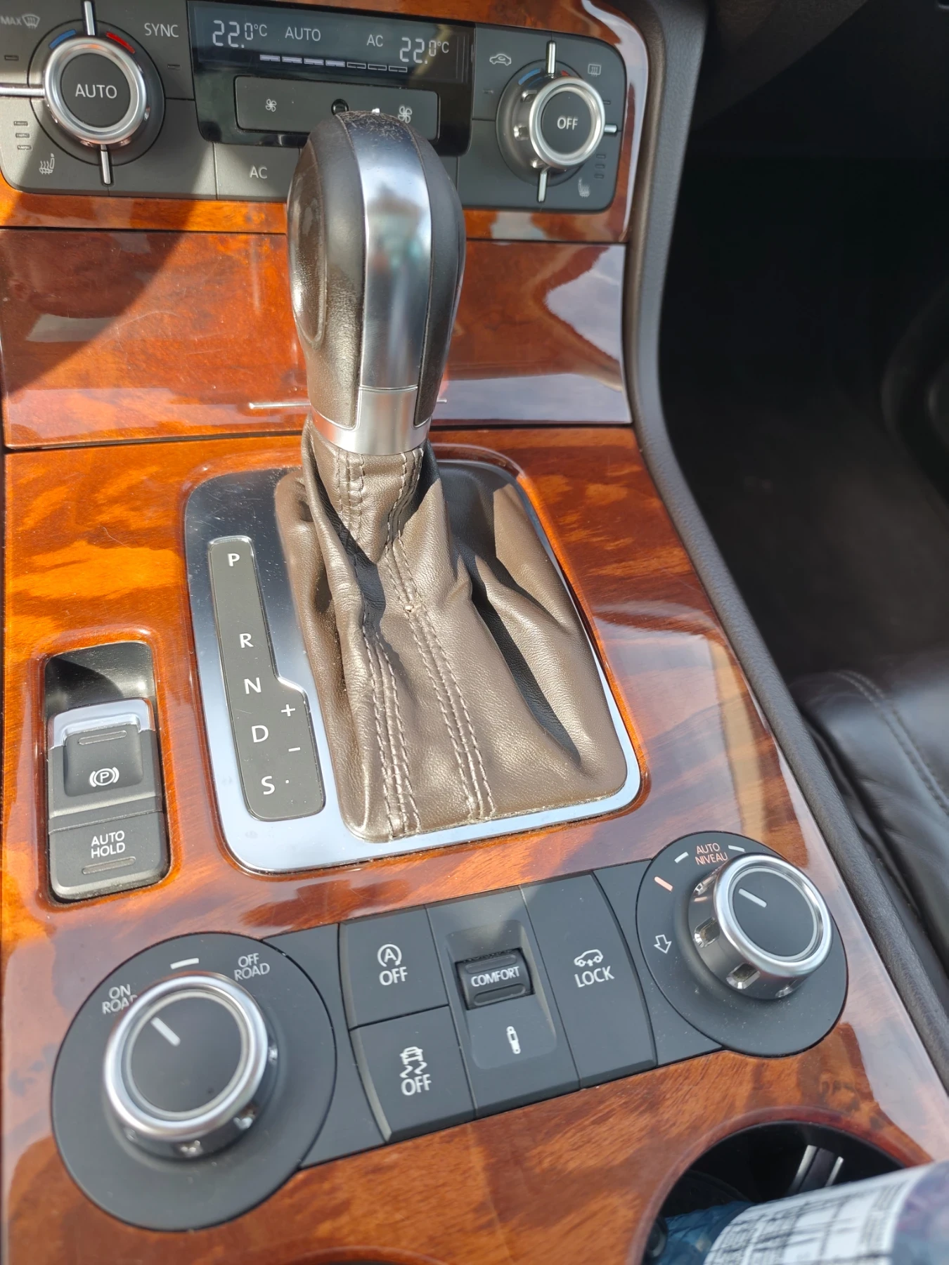VW Touareg 3.0TDI 204PS ZF8 - изображение 8