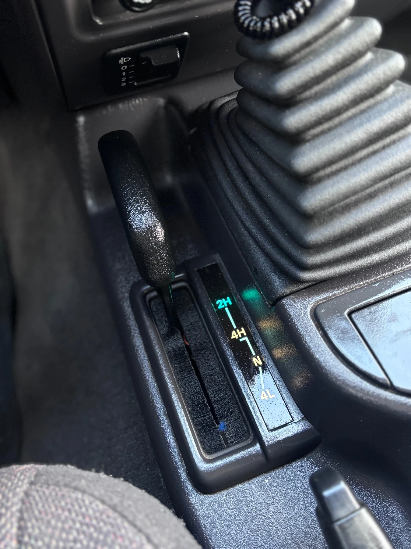 Jeep Cherokee  - изображение 10