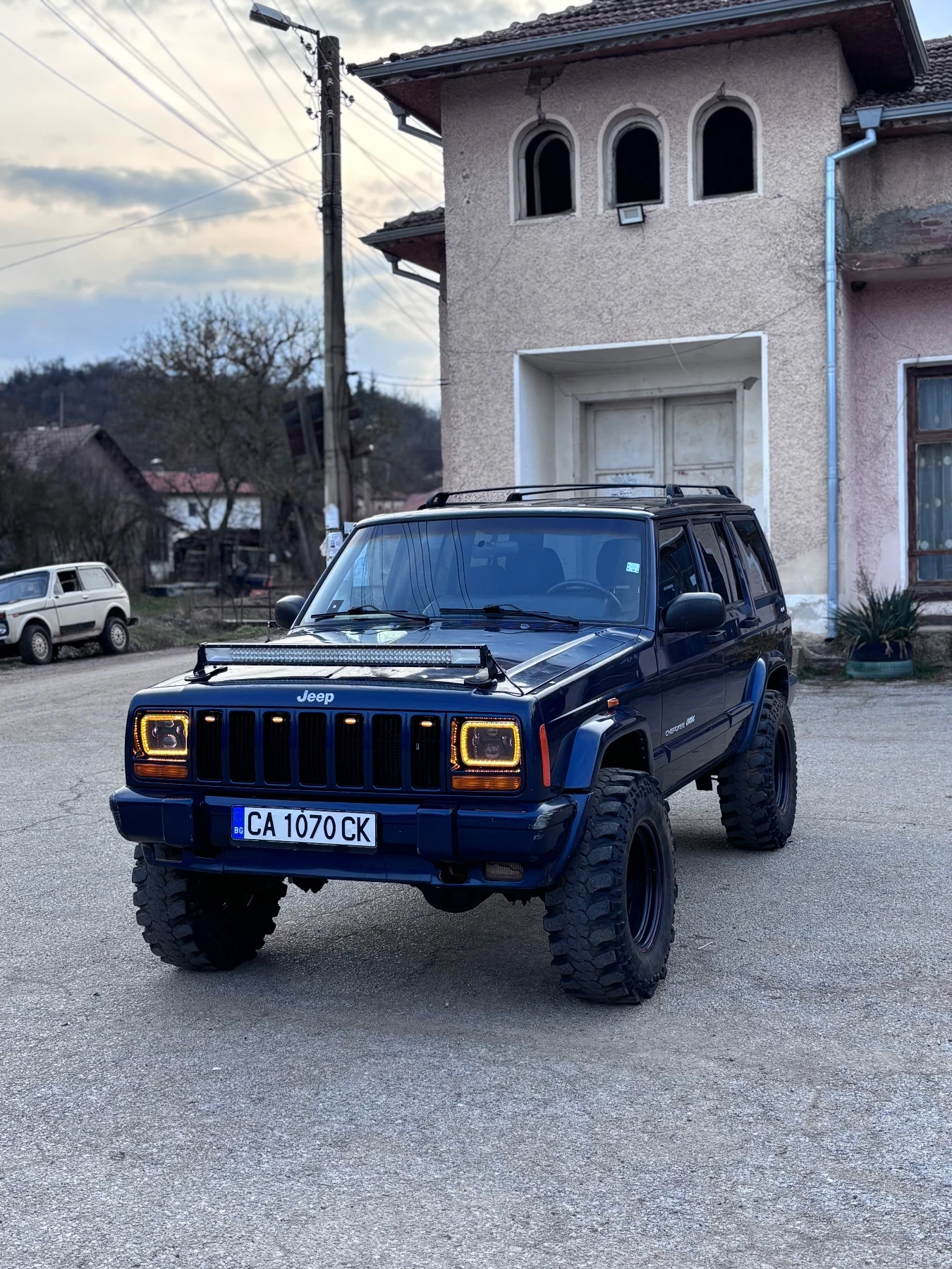 Jeep Cherokee