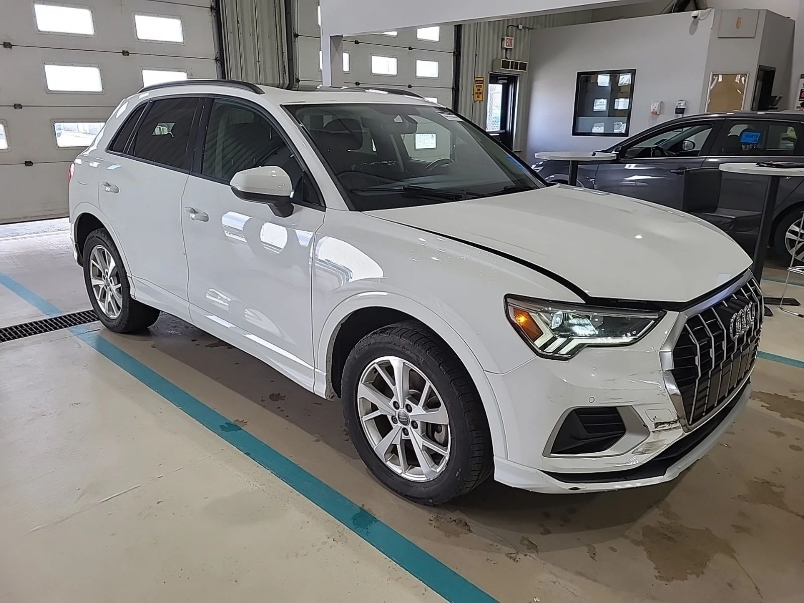 Audi Q3 S LINE PREMIUM * * CARFAX * * АВТО КРЕДИТ * * , снимка 2 - Автомобили и джипове - 54324150