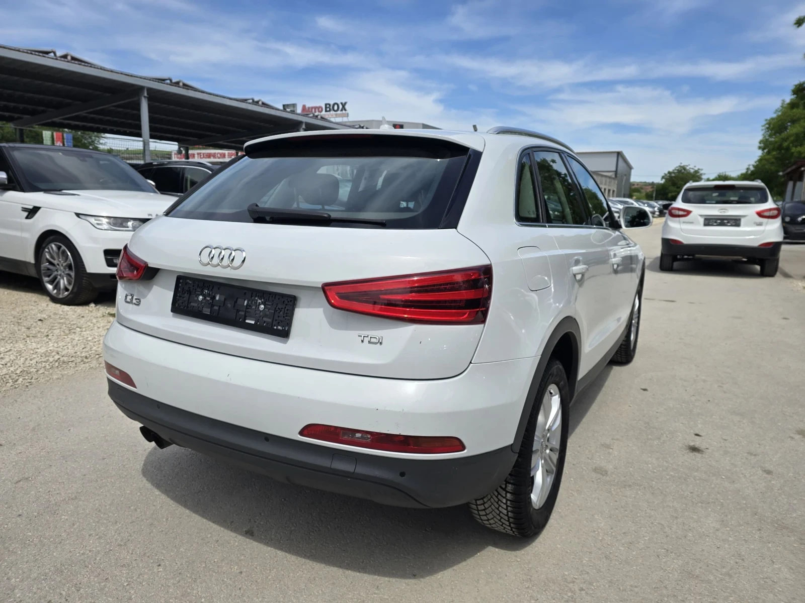 Audi Q3 2.0TDI 140к.с 6 Скорости Топ , снимка 4 - Автомобили и джипове - 54608571