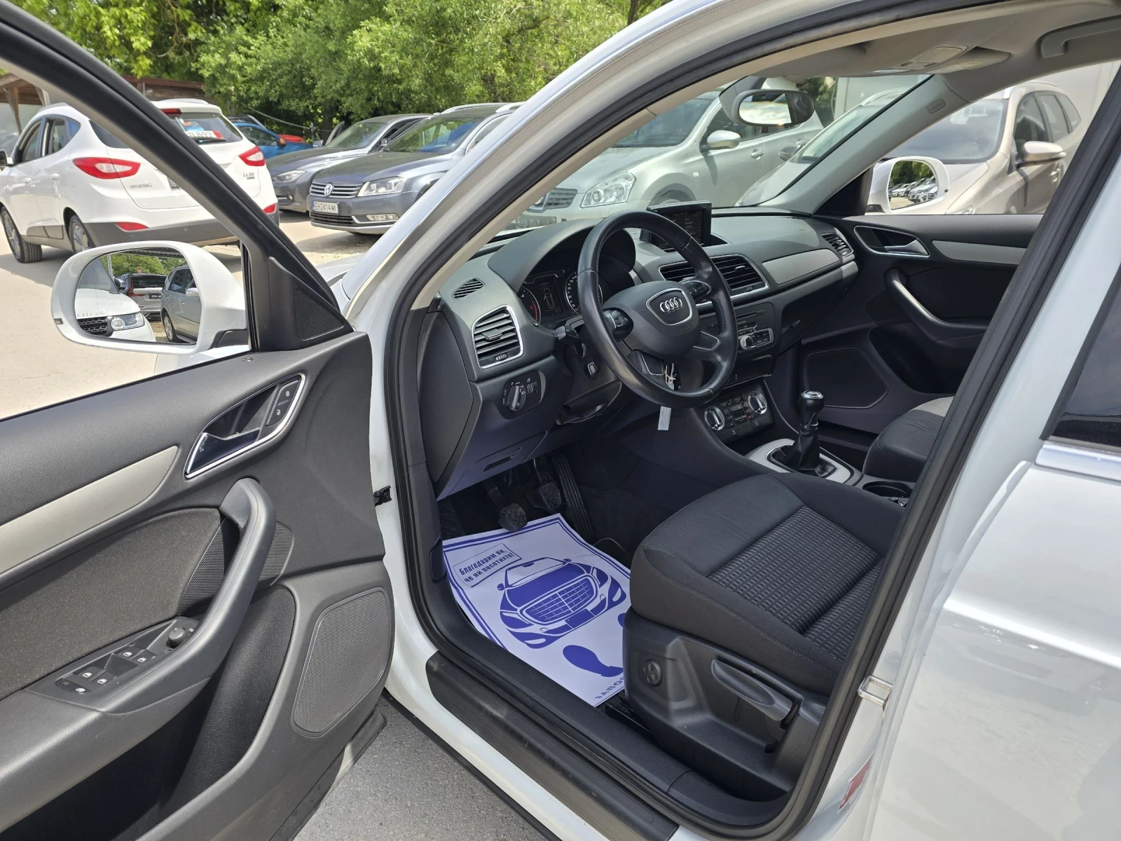 Audi Q3 2.0TDI 140к.с 6 Скорости Топ , снимка 10 - Автомобили и джипове - 54608571