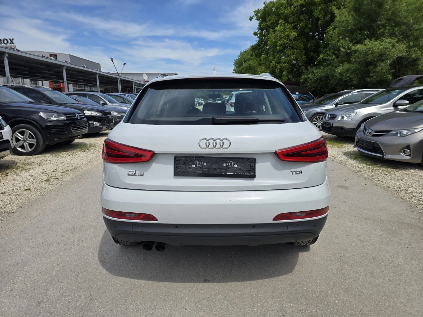 Audi Q3 2.0TDI 140к.с 6 Скорости Топ , снимка 6 - Автомобили и джипове - 54608571