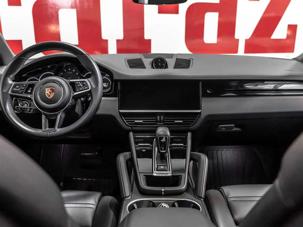 Porsche Cayenne Premium Package| Adaptive Cruise| 21"  CARFAX, снимка 8 - Автомобили и джипове - 55173017