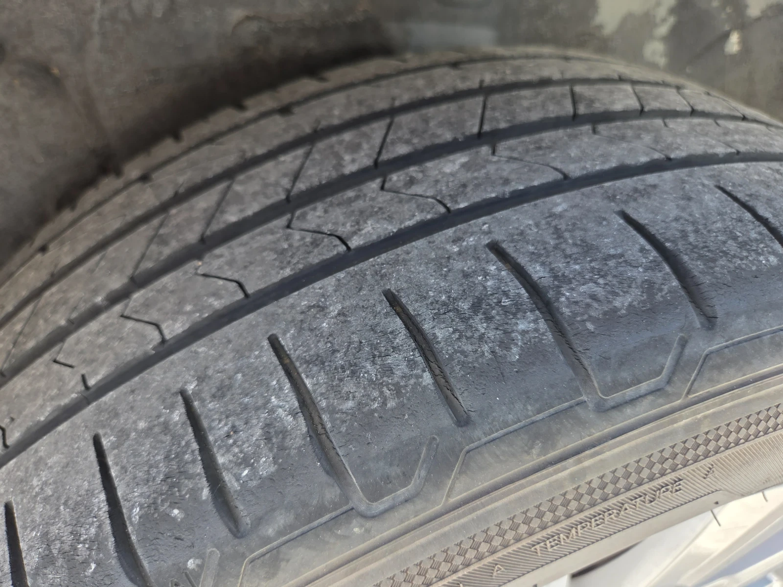 Toyota Rav4 4x4/FULL MAX, снимка 13 - Автомобили и джипове - 55242644