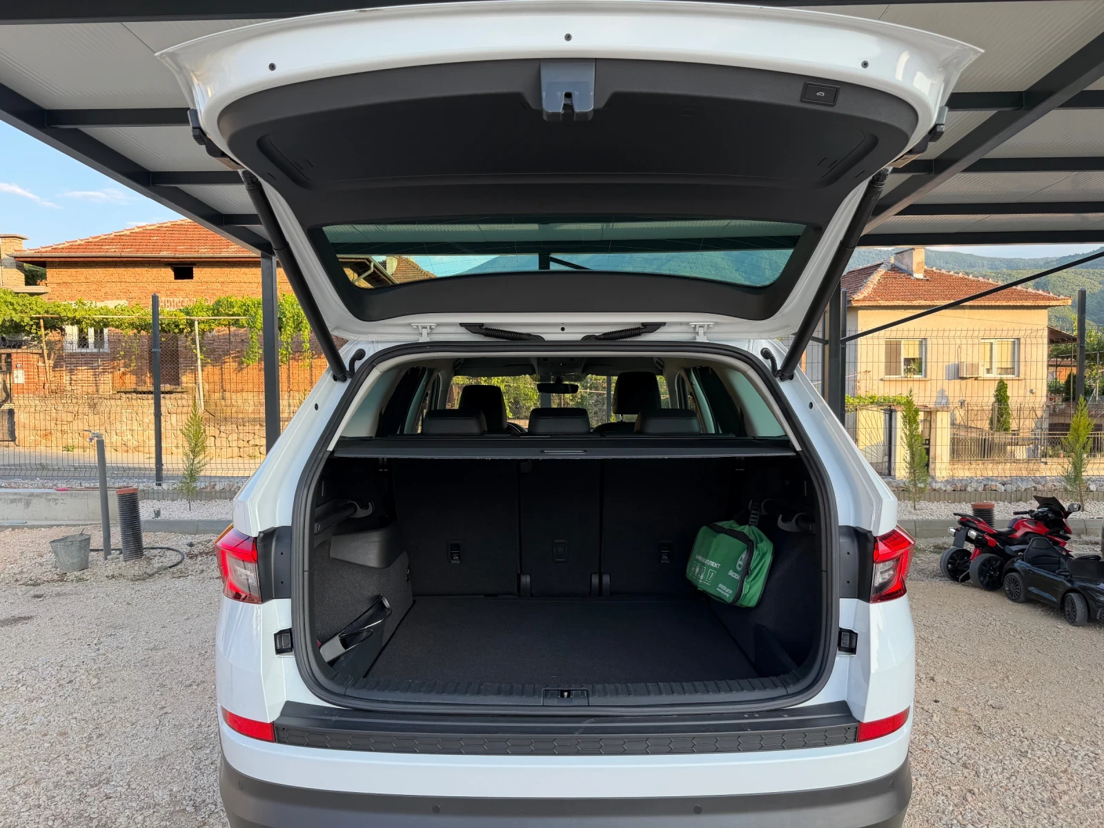 Skoda Kodiaq 2.0tdi/190kс/Scout/4x4/1собственик Шкода БГ, снимка 13 - Автомобили и джипове - 55334737