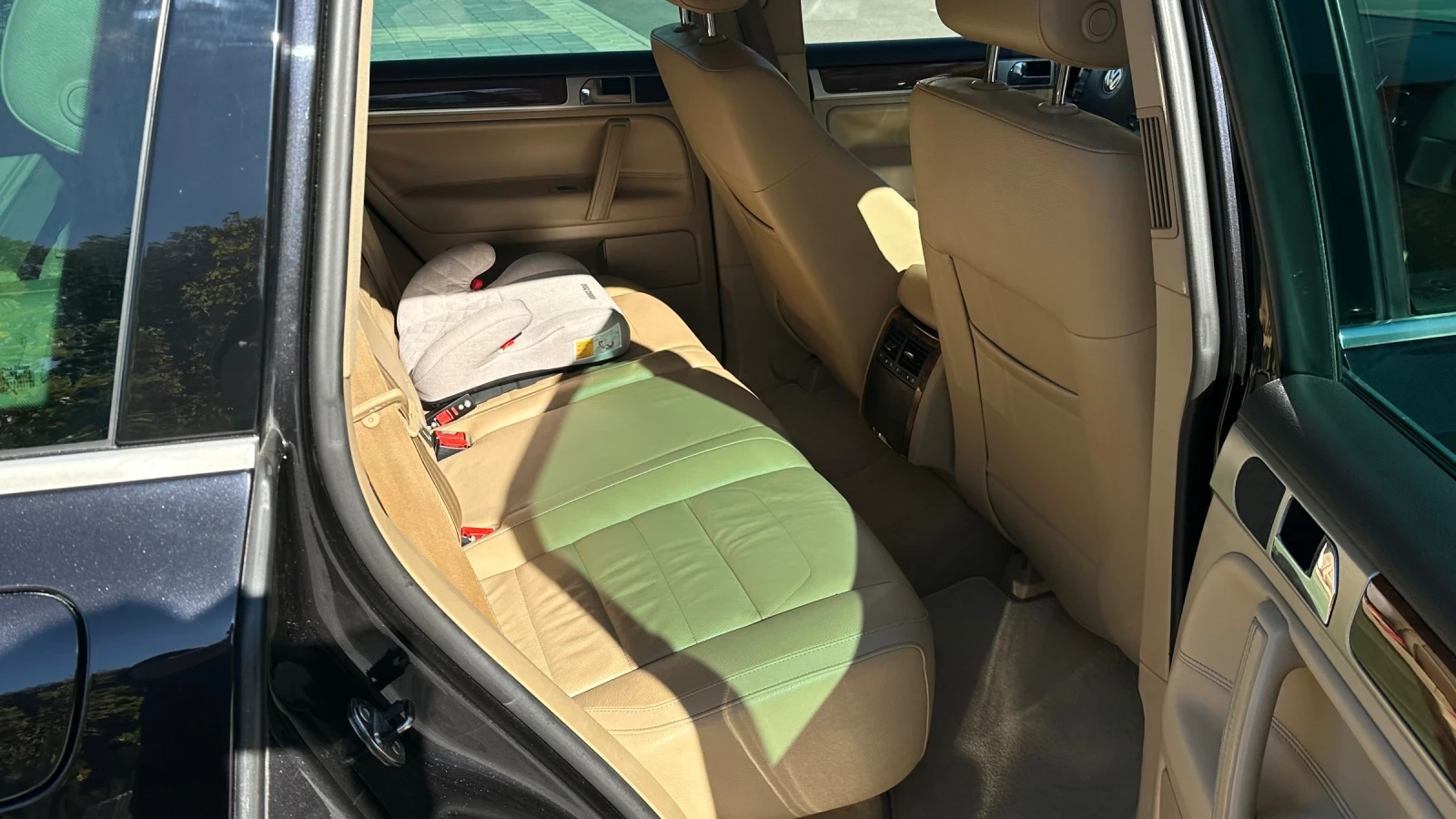 VW Touareg, снимка 11 - Автомобили и джипове - 56349038