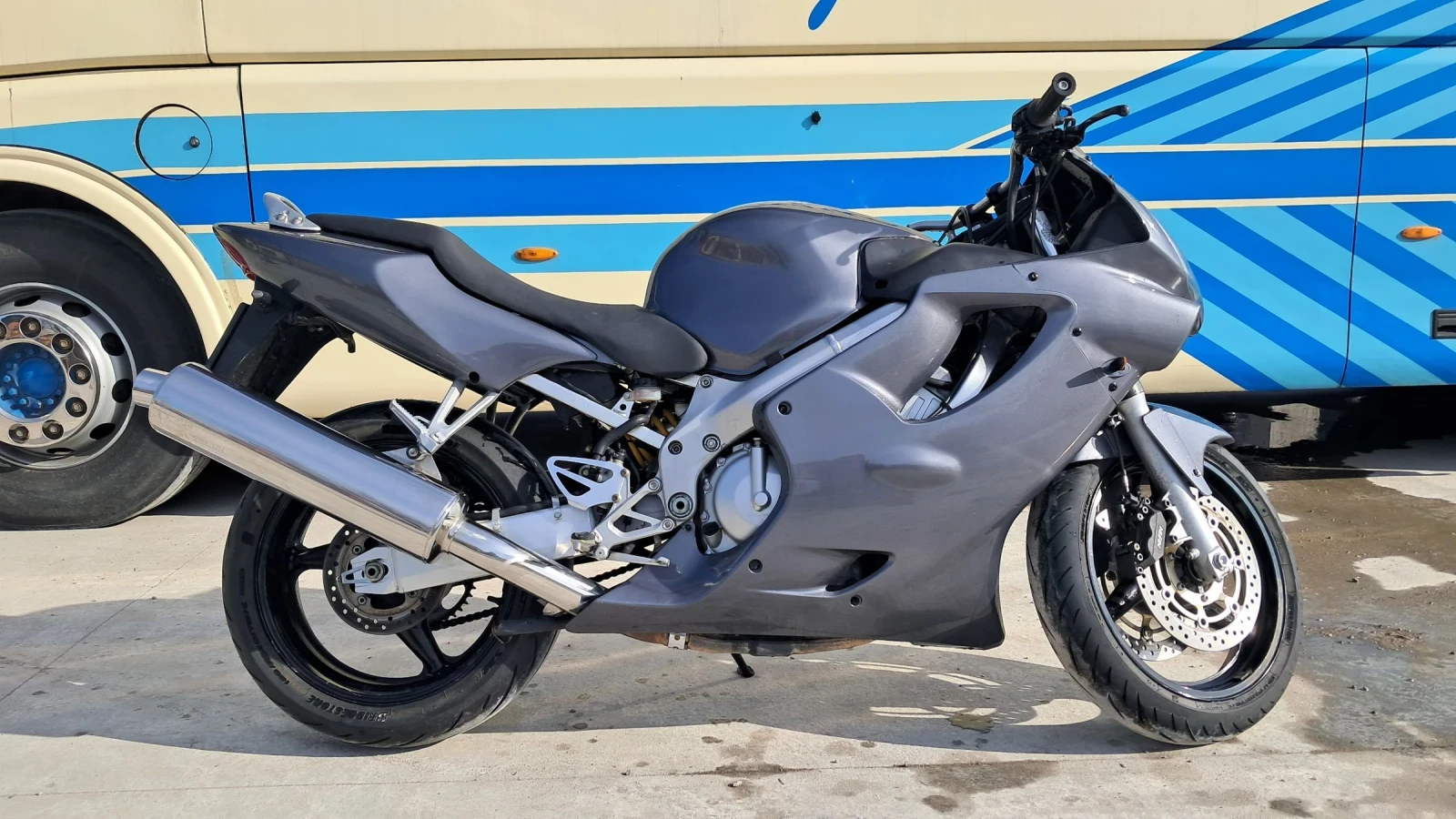 Honda Cbr Ф4И, снимка 6 - Мотоциклети и мототехника - 54033873