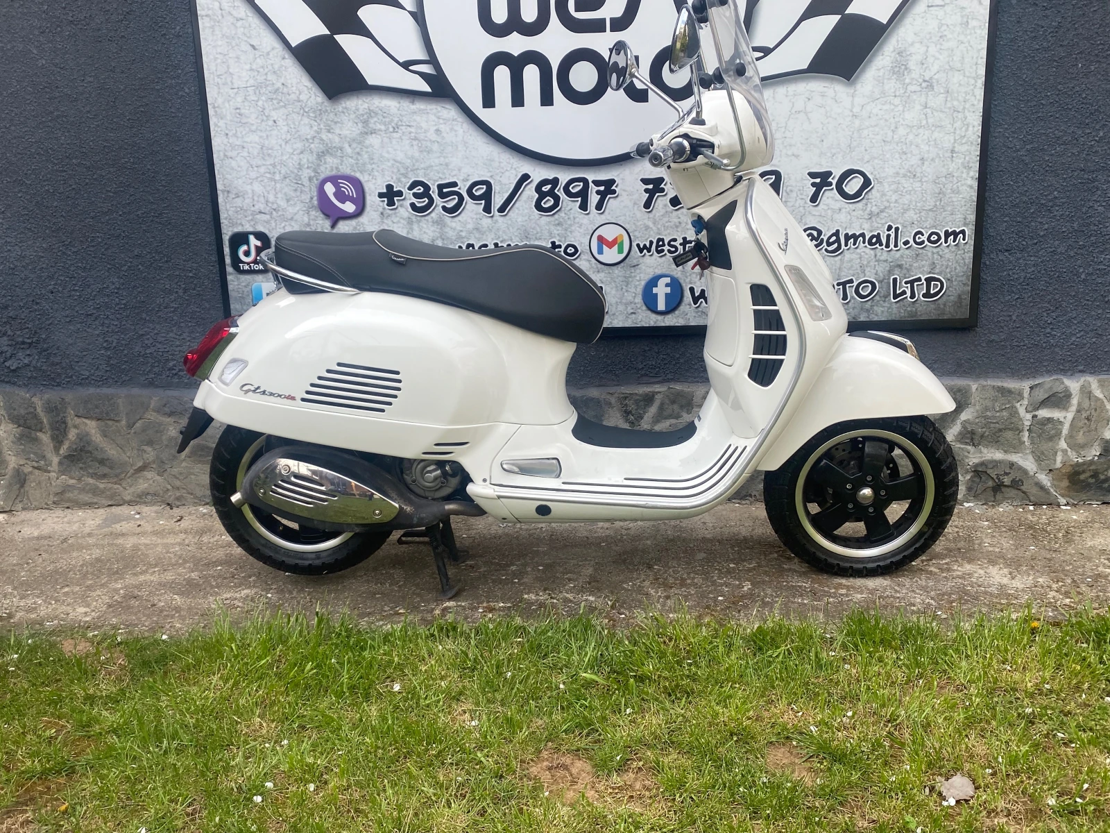 Vespa GTS 300i Abs/Asr, снимка 2 - Мотоциклети и мототехника - 54191443