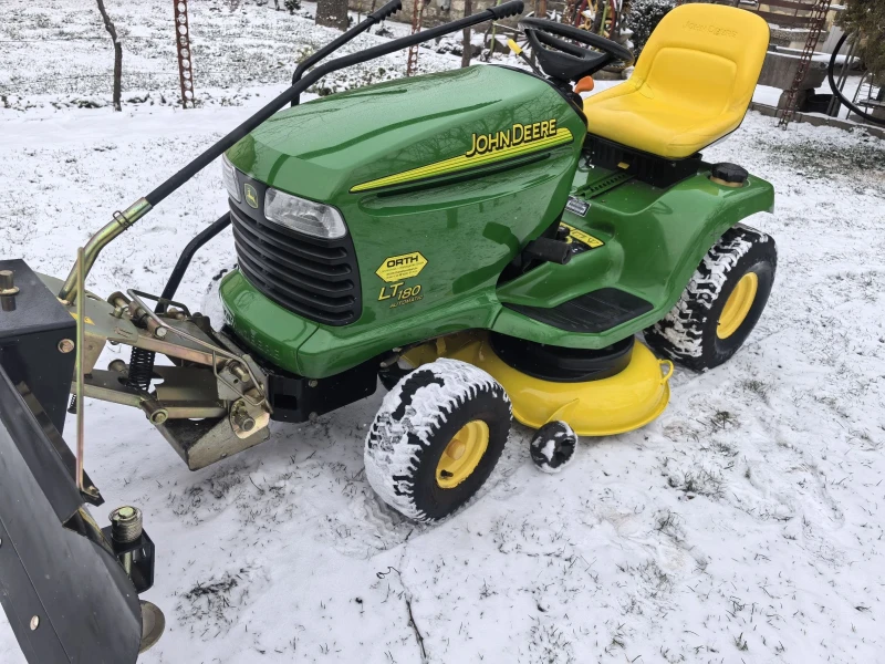 Трактор John Deere LT 180 Тракторна косачка 17к.с., снимка 4 - Селскостопанска техника - 49166006