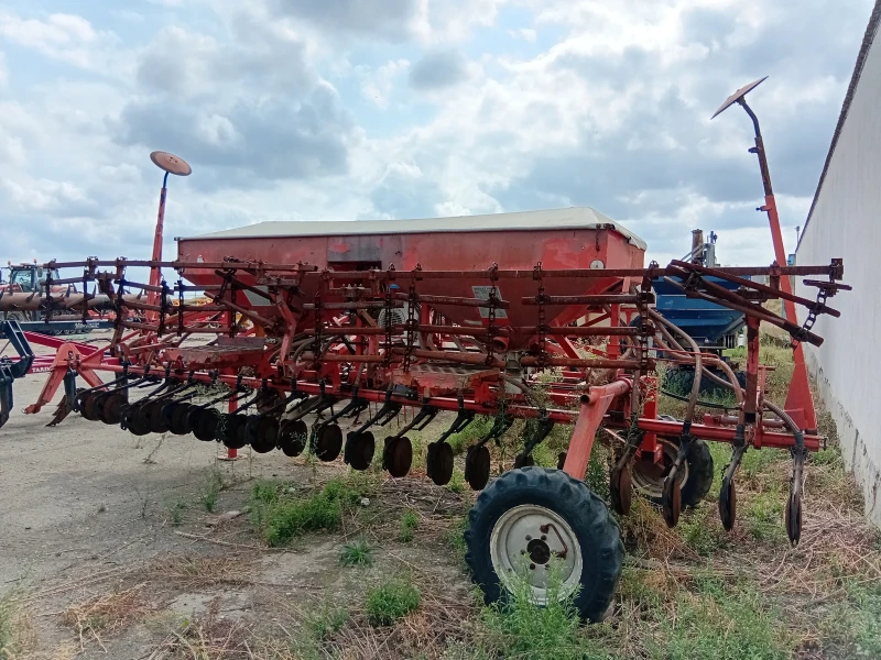 Сеялка Друга марка Agrofinal 6, снимка 2 - Селскостопанска техника - 51726570