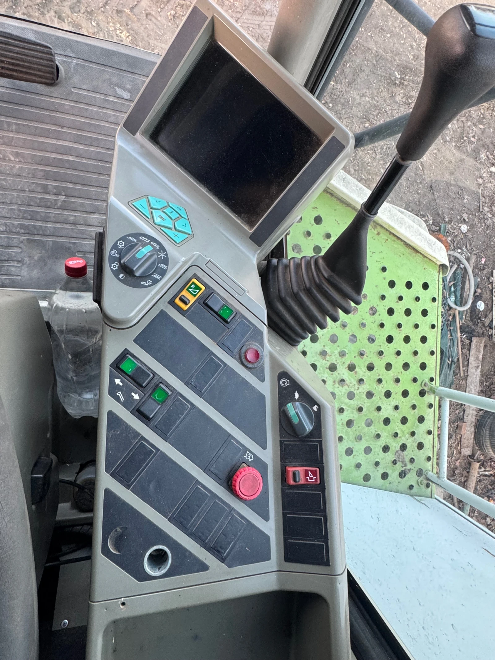 Комбайн Claas LEXION 450, снимка 11 - Селскостопанска техника - 53741372