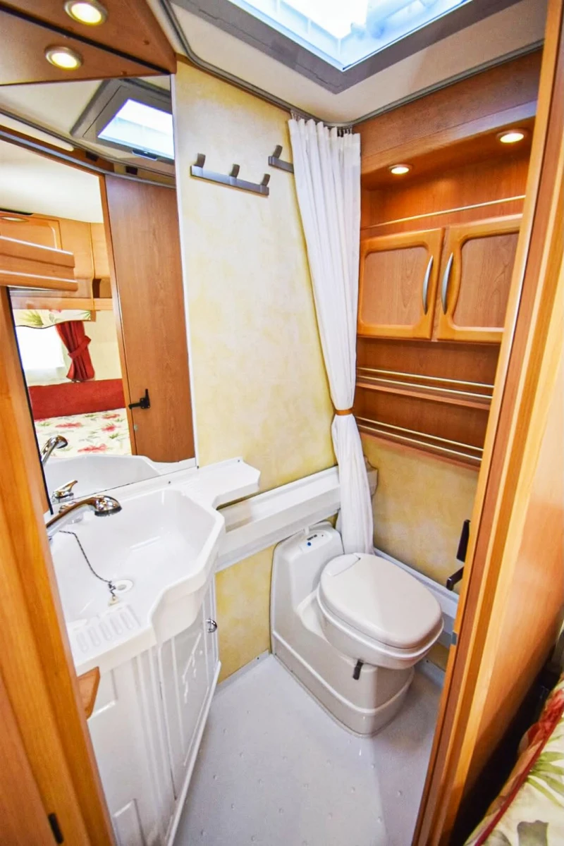 Каравана Kabe Briljant XL, снимка 14 - Каравани и кемпери - 52577001