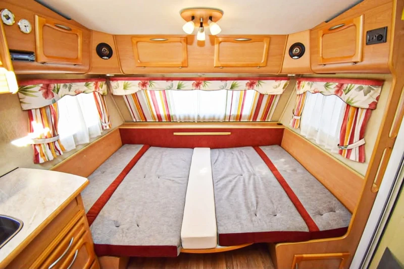 Каравана Kabe Briljant XL, снимка 10 - Каравани и кемпери - 52577001