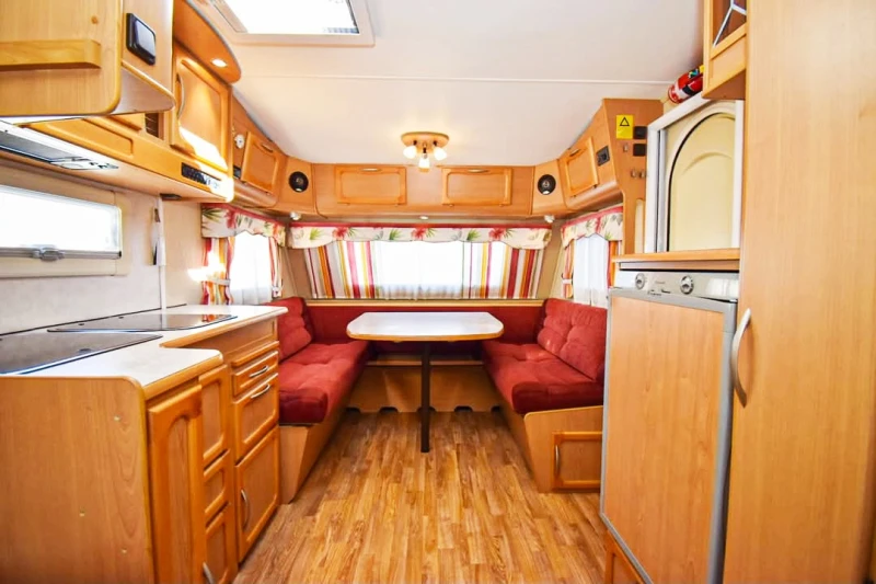 Каравана Kabe Briljant XL, снимка 6 - Каравани и кемпери - 52577001