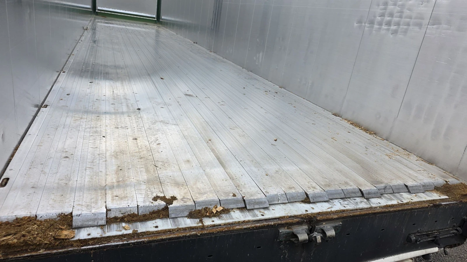  Schwarzmuller  92  .   | Mobile.bg   9