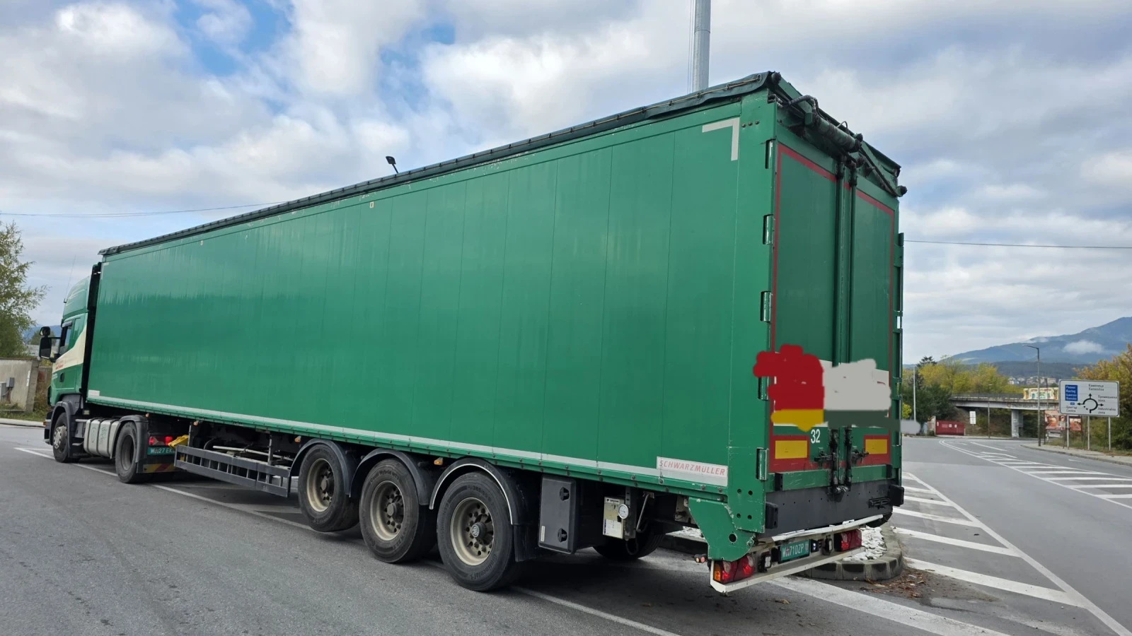  Schwarzmuller  92  .   | Mobile.bg   17