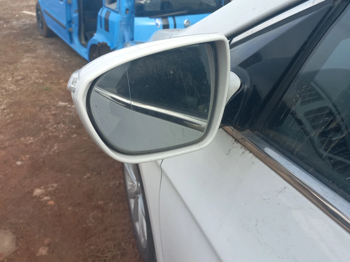    40 (i40) | Mobile.bg   1