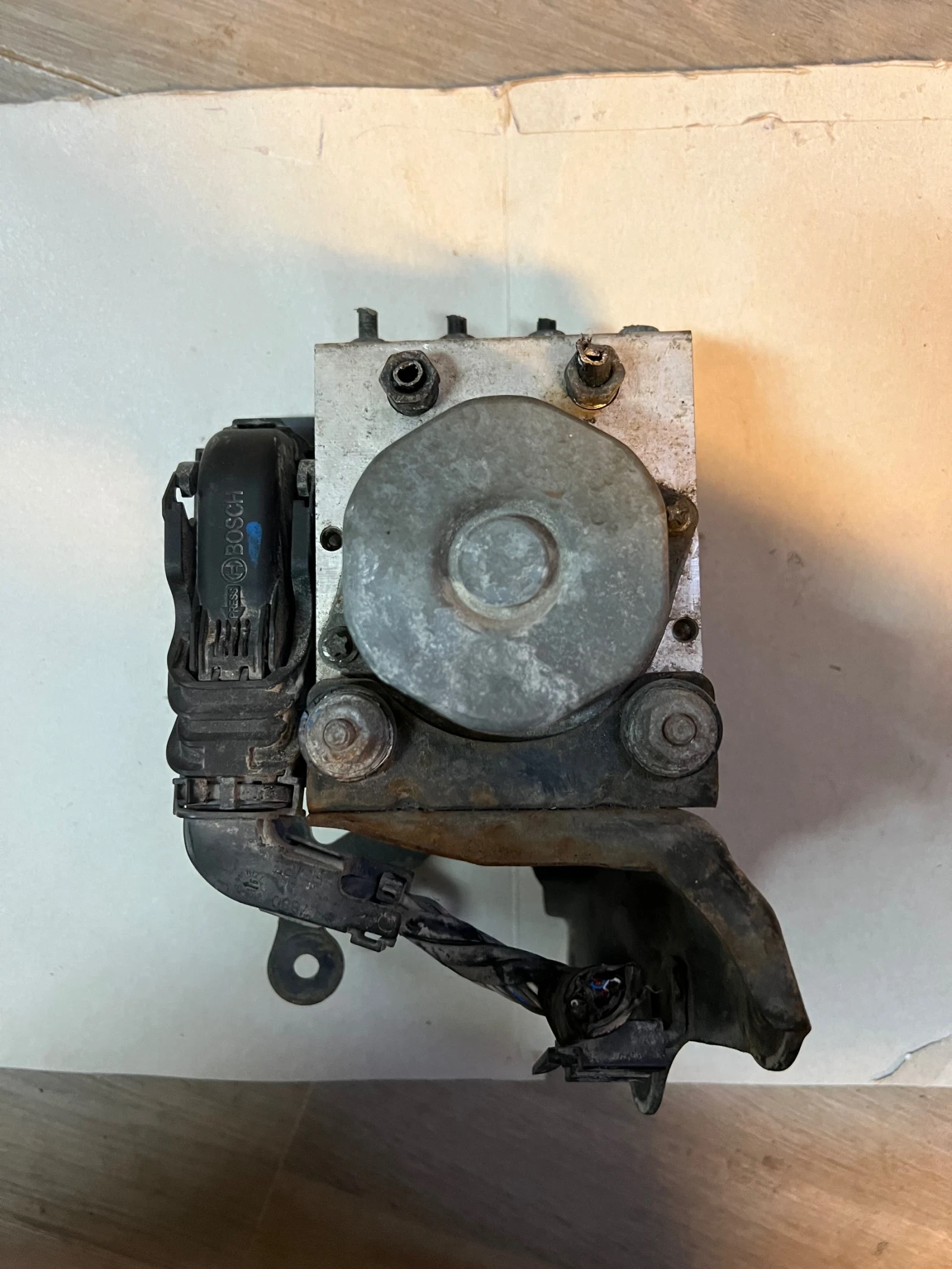 44540-02430 ABS помпа TOYOTA COROLLA 0265242539   89541-02430 0 265 242 539 | Mobile.bg — изображение 1