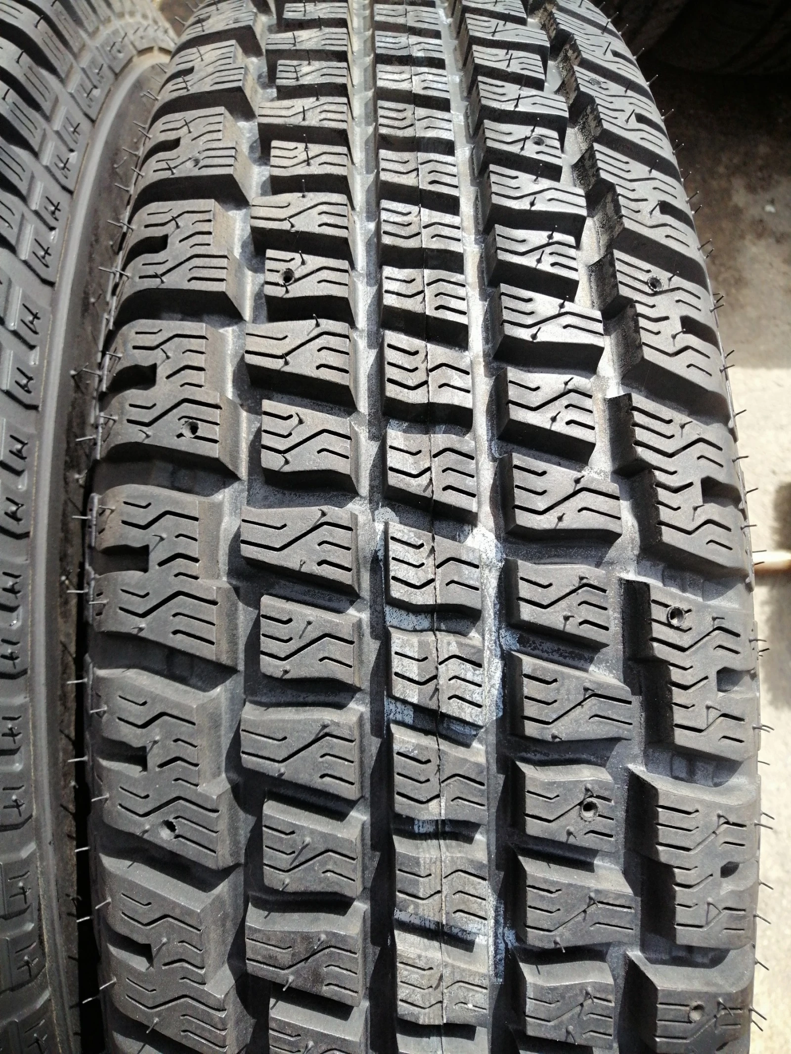 Гуми 225/75R15 | Mobile.bg — изображение 1