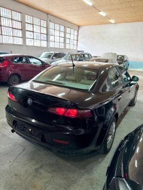 Alfa Romeo 159 1.8   140 к.с.   Ръчна   Газ/Бензин   2008 г., снимка 11