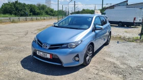 Toyota Auris 1.8 Hybrid, снимка 1