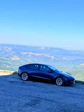 Tesla Model 3 4x4 Long Range, снимка 2