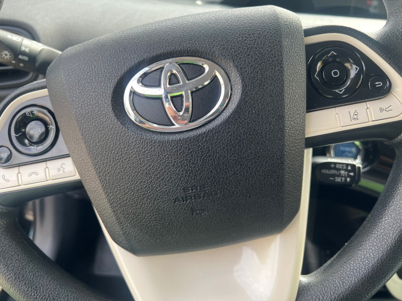 Toyota Prius 1.8 HYBRID NEW, снимка 11 - Автомобили и джипове - 45145611