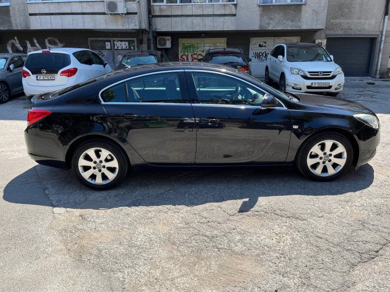 Opel Insignia, снимка 4 - Автомобили и джипове - 46861565