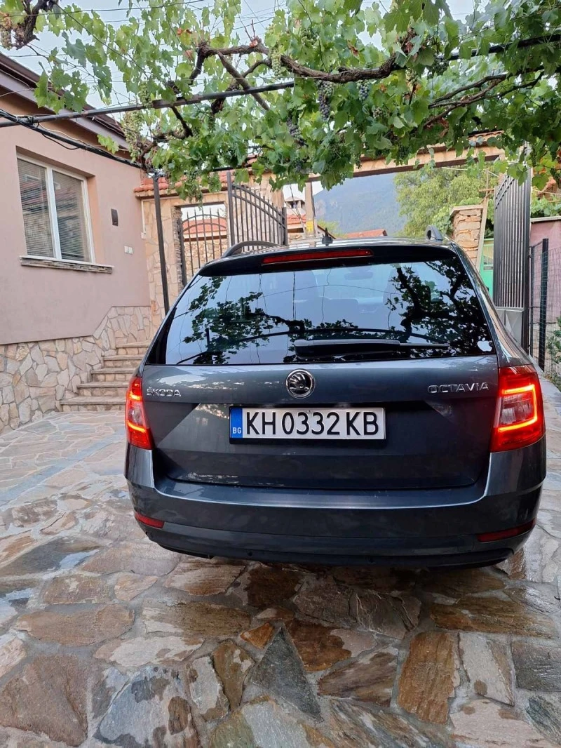 Skoda Octavia 2.0 TDI кожен салон , снимка 9 - Автомобили и джипове - 46773033