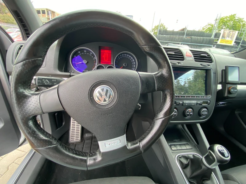 VW Golf GTI R32 200к.с, снимка 15 - Автомобили и джипове - 47356992