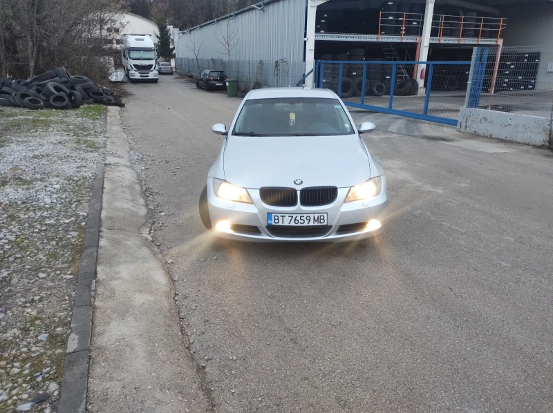 BMW 320 320i, снимка 2 - Автомобили и джипове - 49134272