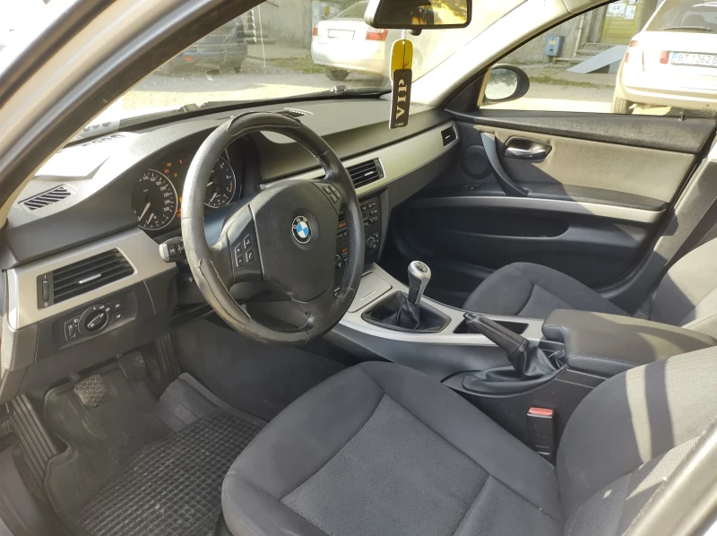 BMW 320 320i, снимка 9 - Автомобили и джипове - 47556733