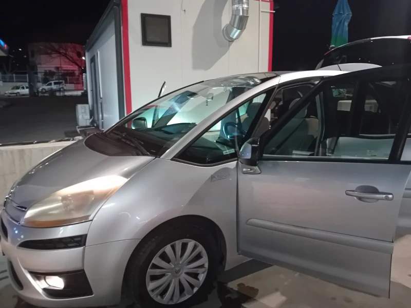 Citroen C4 Picasso, снимка 9 - Автомобили и джипове - 47683255