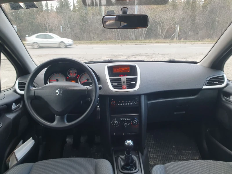 Peugeot 207 1, 4  benzin 75, снимка 12 - Автомобили и джипове - 48705229