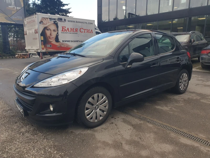 Peugeot 207 1, 4  benzin 75, снимка 2 - Автомобили и джипове - 48705229